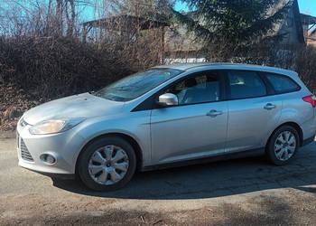 Focus ekonomiczny pali 4,8l 6bieg Klima 2kucze ks.serwis itd..Zamiana?Tak