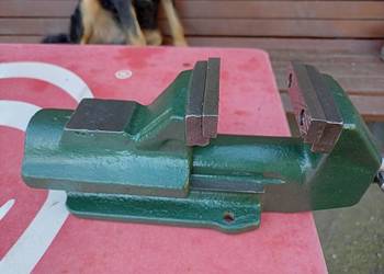 Sprzedam imadło stołowe z PRL sprawne bizon Sprzedam imadło stołowe z PRL sprawne bizon