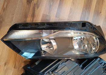 Reflektory przednie komplet Volkswagen Tiguan 2.0 tsi 2016r