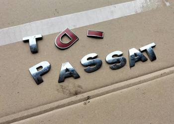 ZNACZEK EMBLEMAT NAPIS PASSAT TDI B4 B5 B6