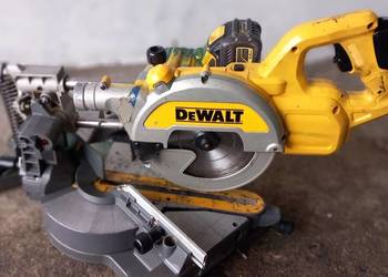 Ukosnica DeWalt do drzewa