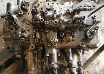 Rozdzielacz hydrauliczny hitachi zx 180 210 itp