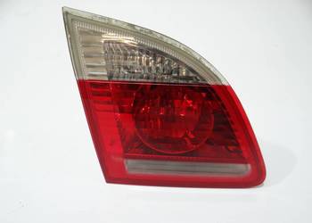 LAMPA W KLAPĘ BAGAŻNIKA LEWY TYŁ BMW E61 7165829