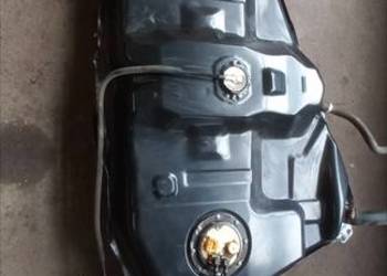 Zbiornik paliwa toyota Corolla verso 2.2 D-CAT