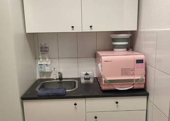 Używane meble jak nowe – do salonu kosmetycznego lub gabinetu fizjoterapii