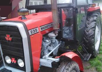 Ciągnik URSUS MASSEY FERGUSON malowanie naprawa