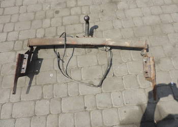 HAK HOLOWNICZY TOYOTA YARIS 1 VERSO