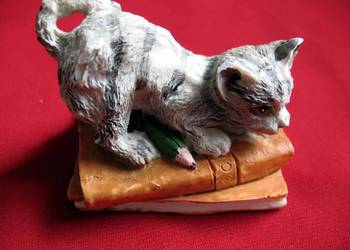 Kot - kotek w starym stylu - figurka - 5 x 6,5 x 5 cm