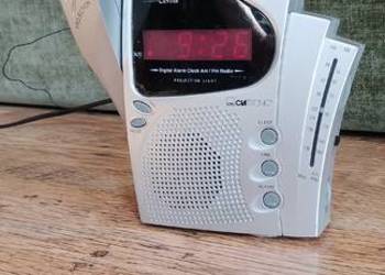 Godzina na suficie! Radiobudzik Clatronic MRC 547 P | Stan BDB