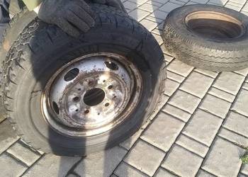 Opona plus dwie felgi do Mercedesa MB100 5.5 x 14 5x139.7