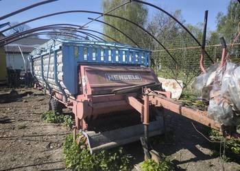 Przyczepa samozbierająca