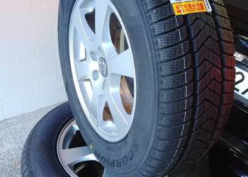 Nowe zimowe opony PIRELLI 2025 235/65R17 104H FR felgi VOLVO 30671480 XC60