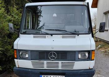 Mercedes 308 Kaczka