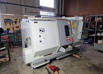 Centrum tokarskie CNC HAAS SL-20, rok 2005, z narzędziami napędzanymi