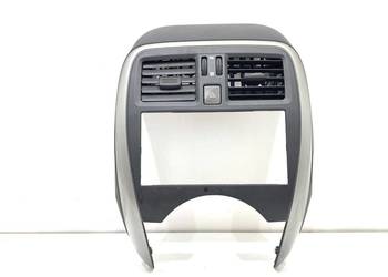 KRATKA NAWIEWU PRZÓD ŚRODKOWA NISSAN MICRA K13 Hatchback WENTYLACJI