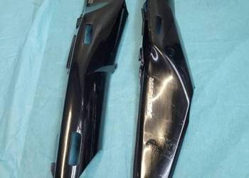 KAWASAKI GTR 1400 08 OEM OWIEWKA OSŁONA OGON ZADUPEK EMBLEMAT 36040-0056