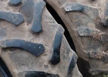 Sprzedam opony firmy Firestone 420/70 R 28