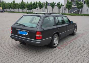 Mercedes w124 s124 kombi czesci klapa hak