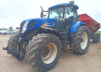 New Holland T7060