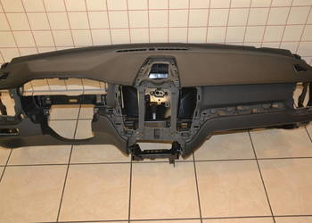 VOLVO XC60 II Deska konsola kokpit pulpit