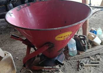 Rozsiewacz nawozu lejek