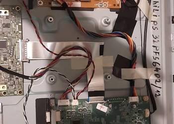 Philips 32PFS6402/12 na części