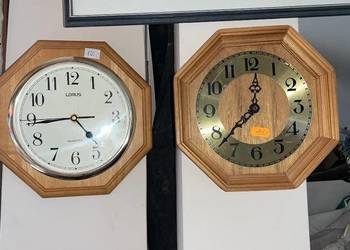 Zegar w obudowie drewnianej. Na baterie.  Lorus Quartz.