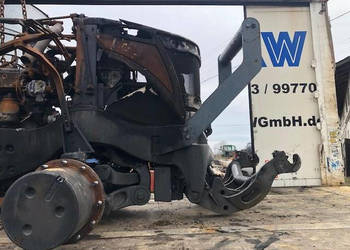 Massey Ferguson 8650 - 8660 - 8670 - 8680 - 8690 - Zwolnica Zwrotnica Oś N…