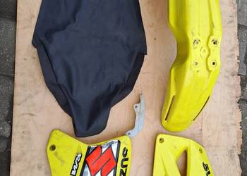 Suzuki RM 250 03r. pokrowiec błotnik owiewka