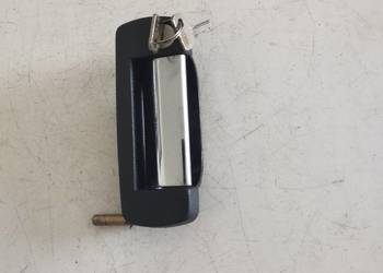 FIAT 126 P KLAMKA ZEWNĘTRZNA PRAWA NOWA FIAT 126 P KLAMKA ZEWNĘTRZNA PRAWA NOWA