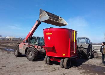 Pionowy paszowóz, wóz paszowy