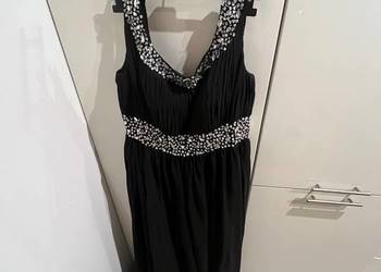 Długa elegancka balowa sukienka z cekinami