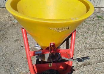 rozsiewacz do nawozów Strumyk S-300l