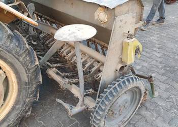 Siewnik zbożowy Poznaniak z dociskiem