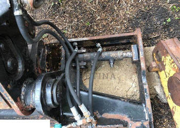 John Deere 3415 - Karetka