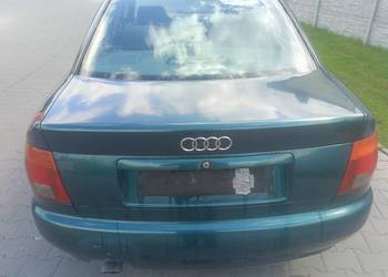 Klapa Sedan LZ6U Audi A4 B5 (a-47)