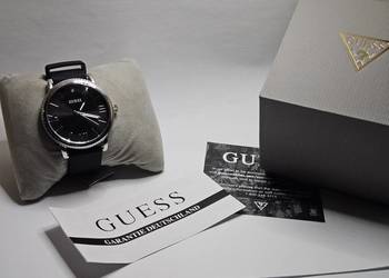 Zegarek marki Guess z pudełkiem