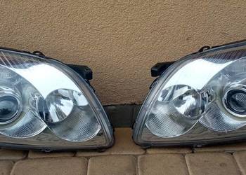 Lampy przednie kpl Toyota Avensis t25 2005