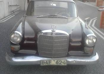 Mecedes W110 190C Skrzydlak 1961