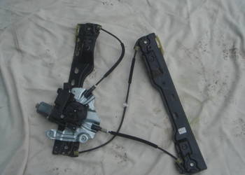 PODNOŚNIK PRZÓD LEWY  ASTRA IV J  13350757