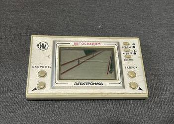 Konsolka Ruskie jajeczka - wyścigi - Elektronika IM