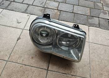 Lampa przednia prawa chrysler 300C 2007