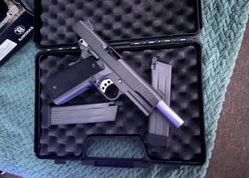 Replika Colt Wel Co2 ASG + dodatkowy magazynek