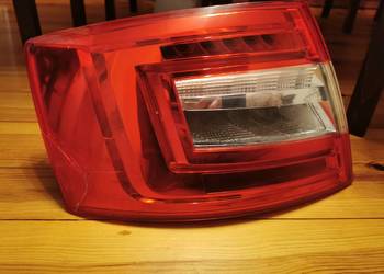 Lampa lewy tył sedan skoda octavia 3 III