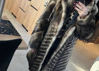 Sprzedam w stanie idealnym futro z wilka L/XL