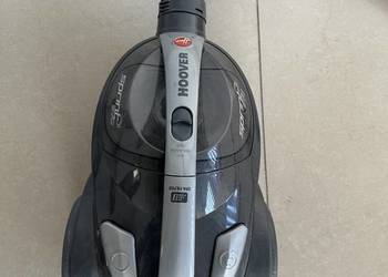Odkurzacz Hoover bezworkowy 700 W
