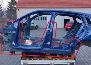 Mercedes EQC 400 W293 SŁUPEK ŚRODKOWY LEWY BOK PRÓG