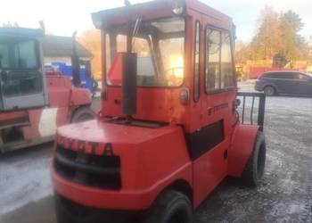 wózek widłowy 4 tony Toyota 02-FD40 koła bliźniaki ,diesel , nie Linde