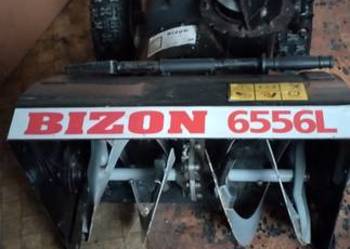 Odśnieżarka BIzon 6556L z silnikiem spalinowym używana stan b.dobry.
