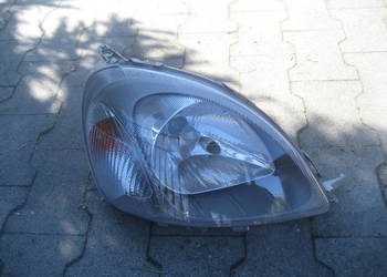 toyota yaris i 00-04r lampa przód prawa 89006861 valeo europa